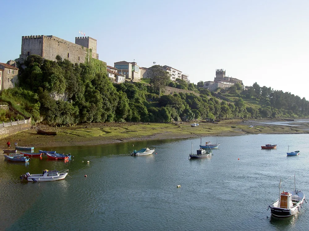 View of San Vicente de la Barquera