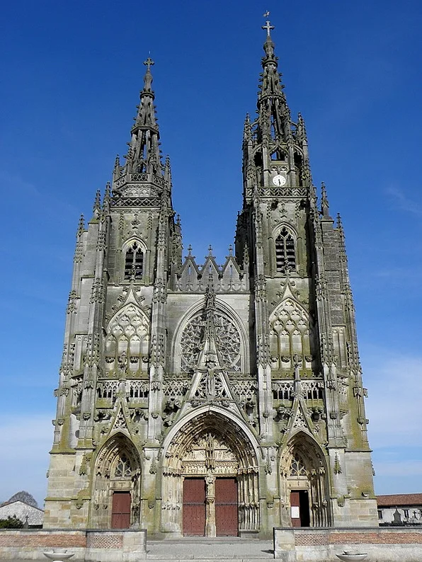 View of LʼÉpine